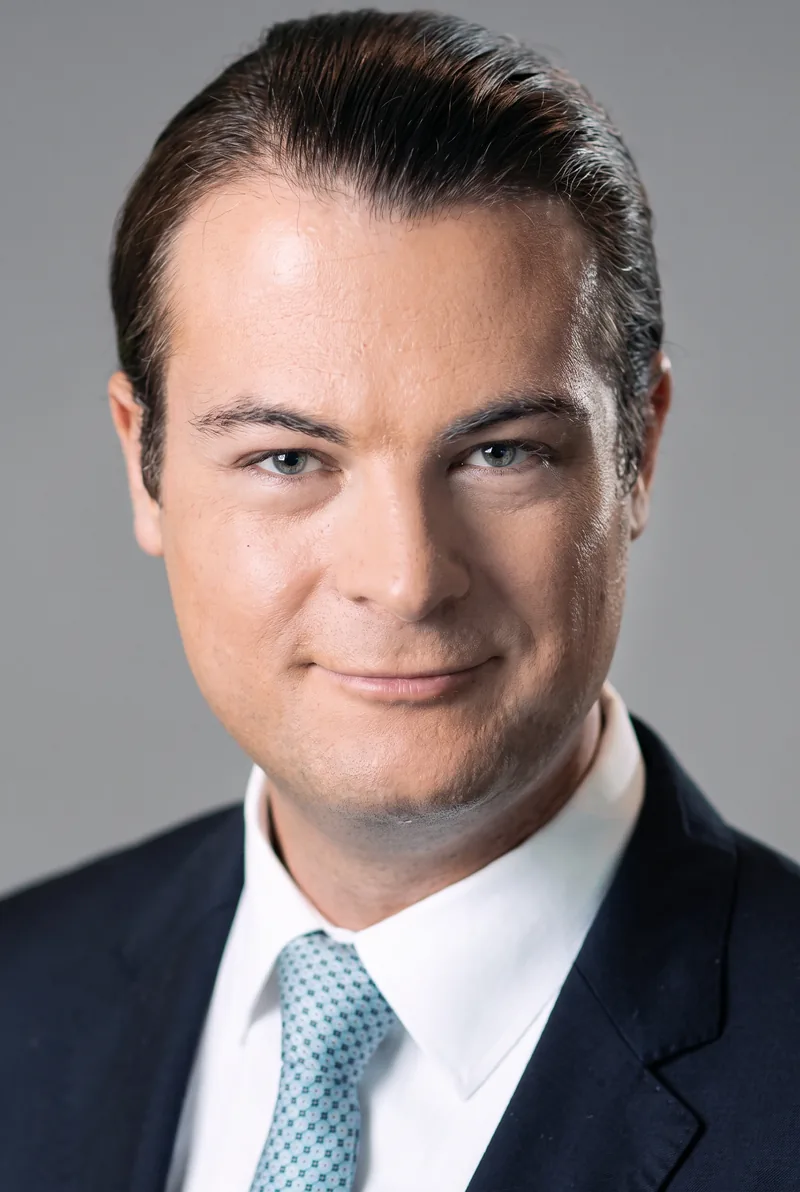AI-generated portrait of Gideon Rozner, keynote speaker