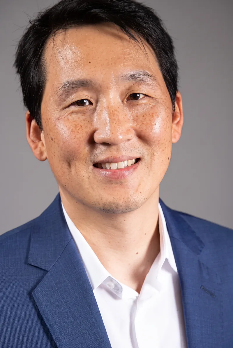 AI-generated portrait of James Rhee, keynote speaker