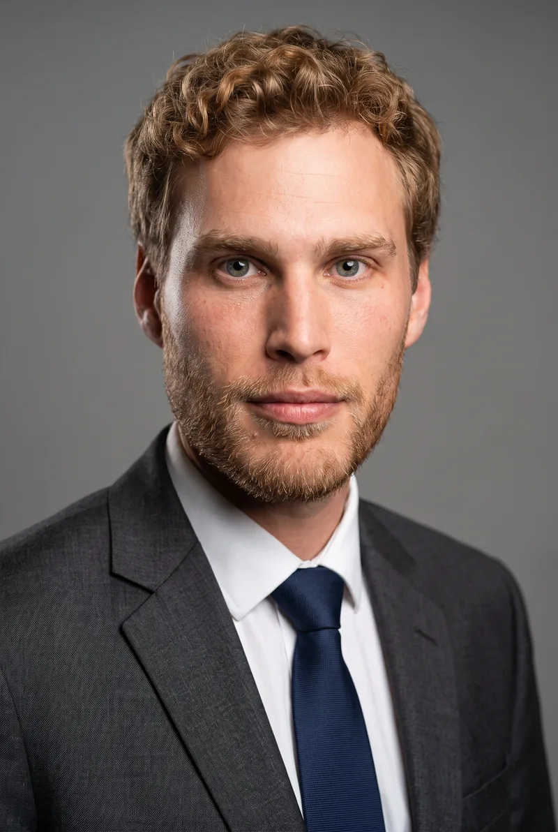 AI-generated portrait of Samuel Hinton, keynote speaker